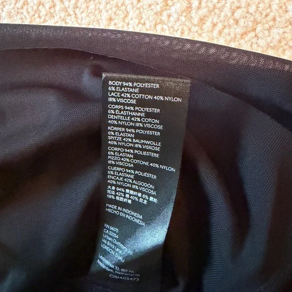 By Anthropologie Ruffled Lace Top size M - Picture 6 of 8